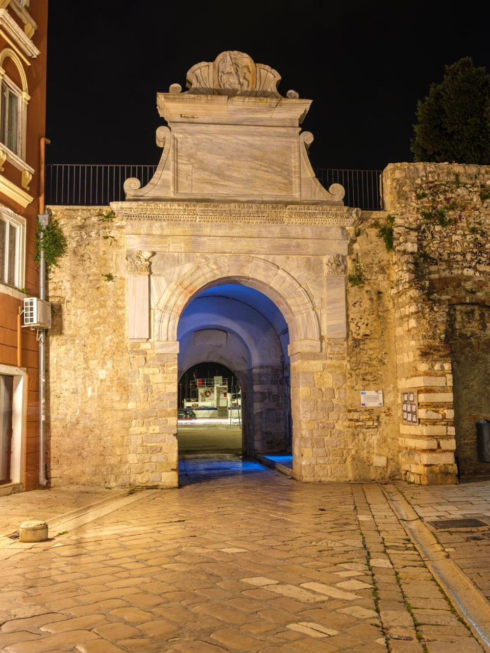 Luxury Rooms Volat Old Town Zadar Luaran gambar